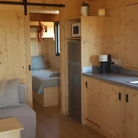 Lodges Dans Les Vignes Domaine Terre Des Mages Saint-Genies-de-Fontedit Extérieur photo