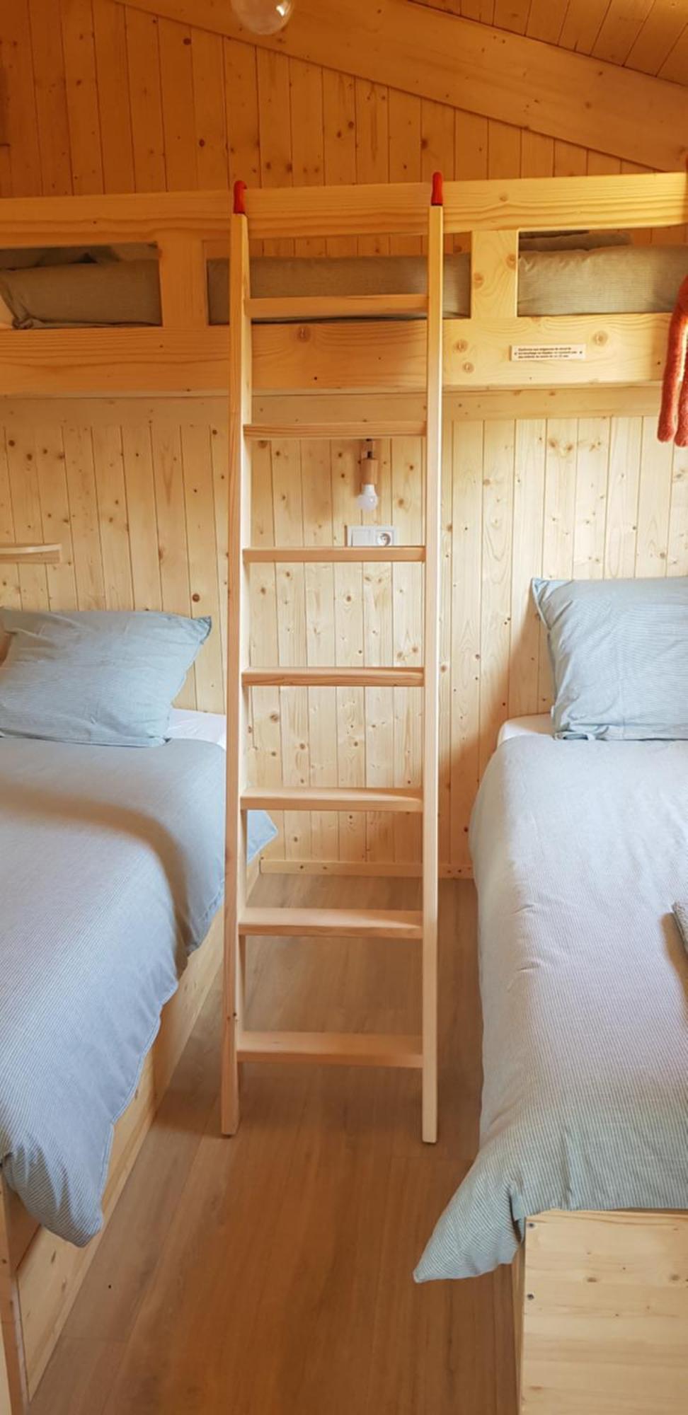 Lodge Dans Les Vignes Domaine Terre Des Mages Saint-Genies-de-Fontedit