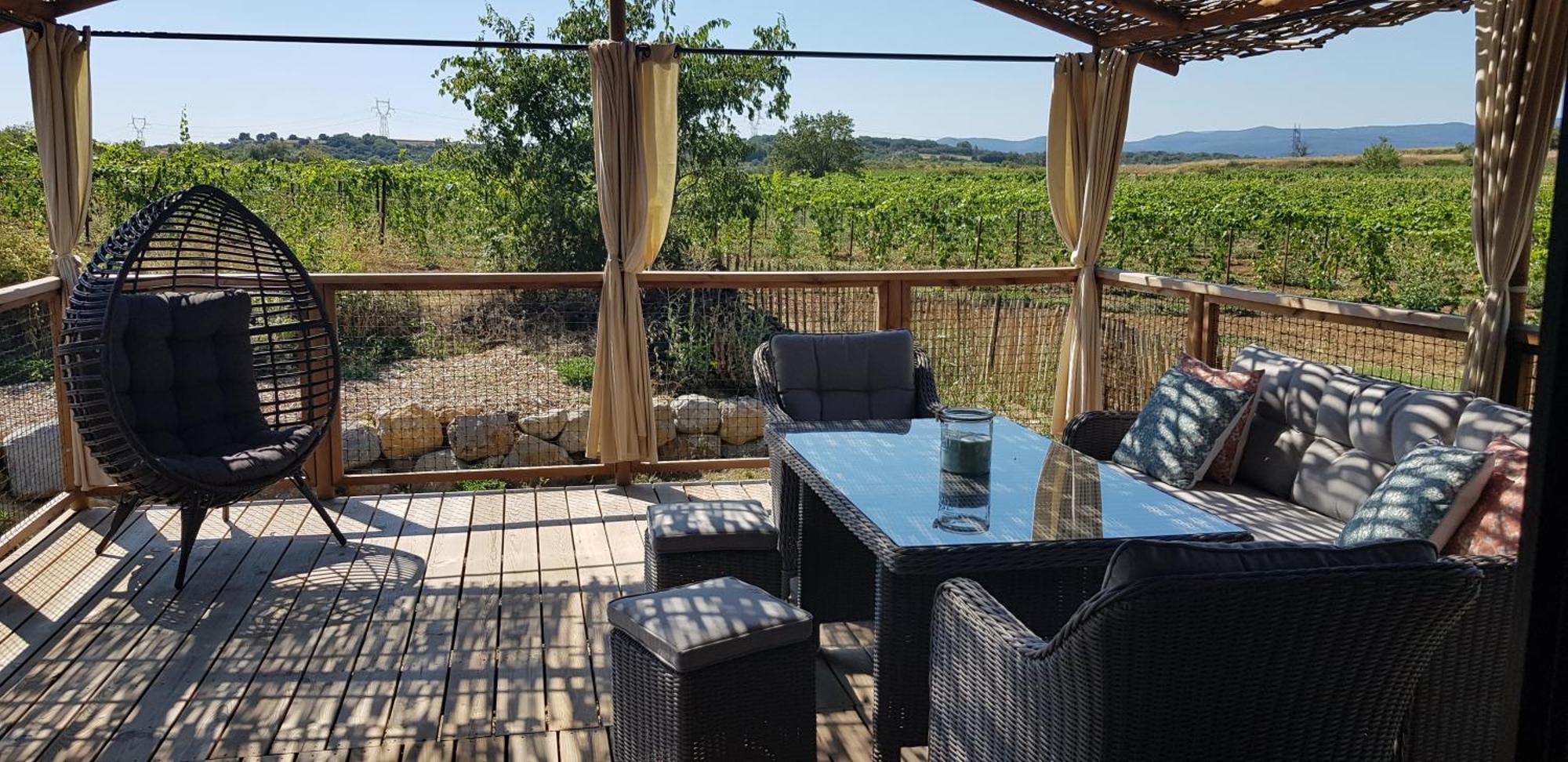 Dans Les Vignes Domaine Terre Des Mages Lodge *